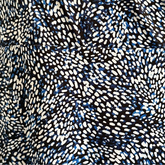 WHBM Jersey Faux Wrap Blue Abstract Print Dress Size M - Picture 9 of 11